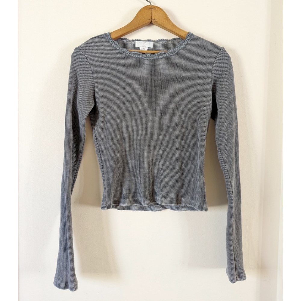Ivy & Main Thermal Crop Top - Size M